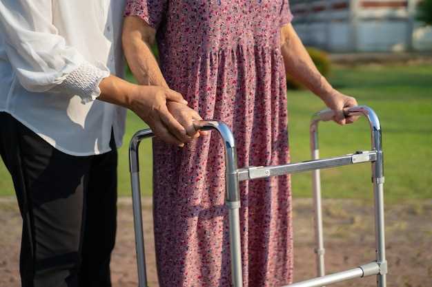 Как правильно выбрать ходунки для инвалидов и пожилых людей