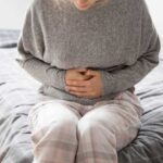 Симптомы рака кишечника у женщин: основные признаки и первые признаки болезни